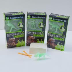 17628 - Dinosaur Fossil Set- One Glow-in-the-dark Dino and One Diggable Fossil