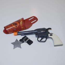 Small Wild West 7 Inch Pistol Set w/Badge- Clicking Action- Blister Carded
