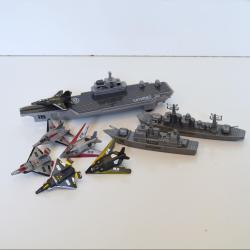 Navy Fleet Set- 9 Piece- 6 Planes and 3 Ships in 11 X 15 Inch Box